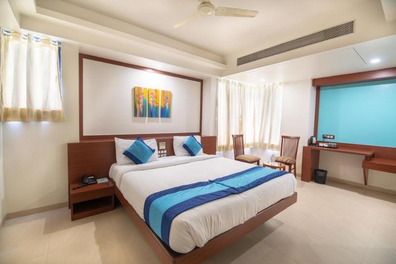 Hotel Mint Montvert Baner Pune Extérieur photo