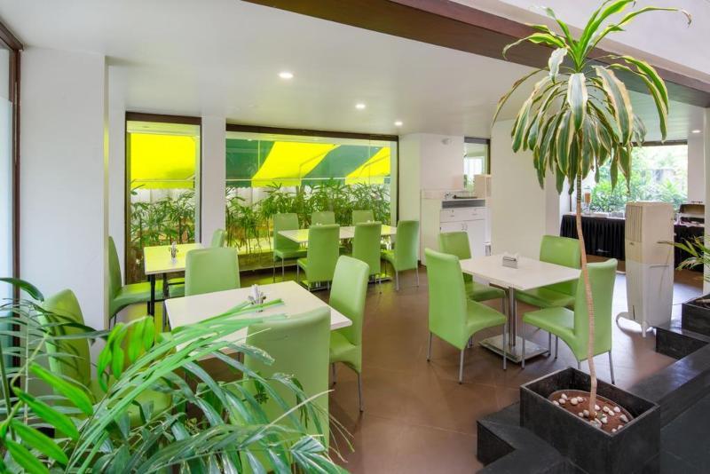 Hotel Mint Montvert Baner Pune Extérieur photo