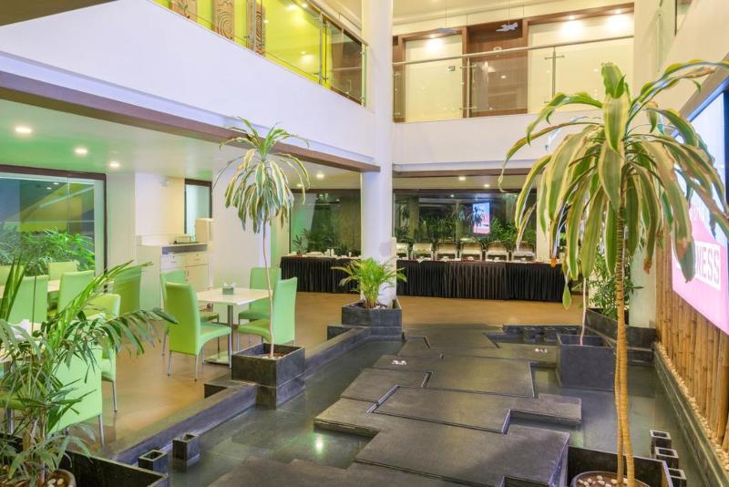 Hotel Mint Montvert Baner Pune Extérieur photo