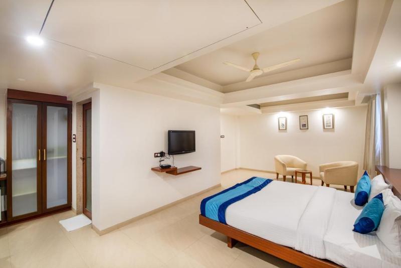 Hotel Mint Montvert Baner Pune Extérieur photo